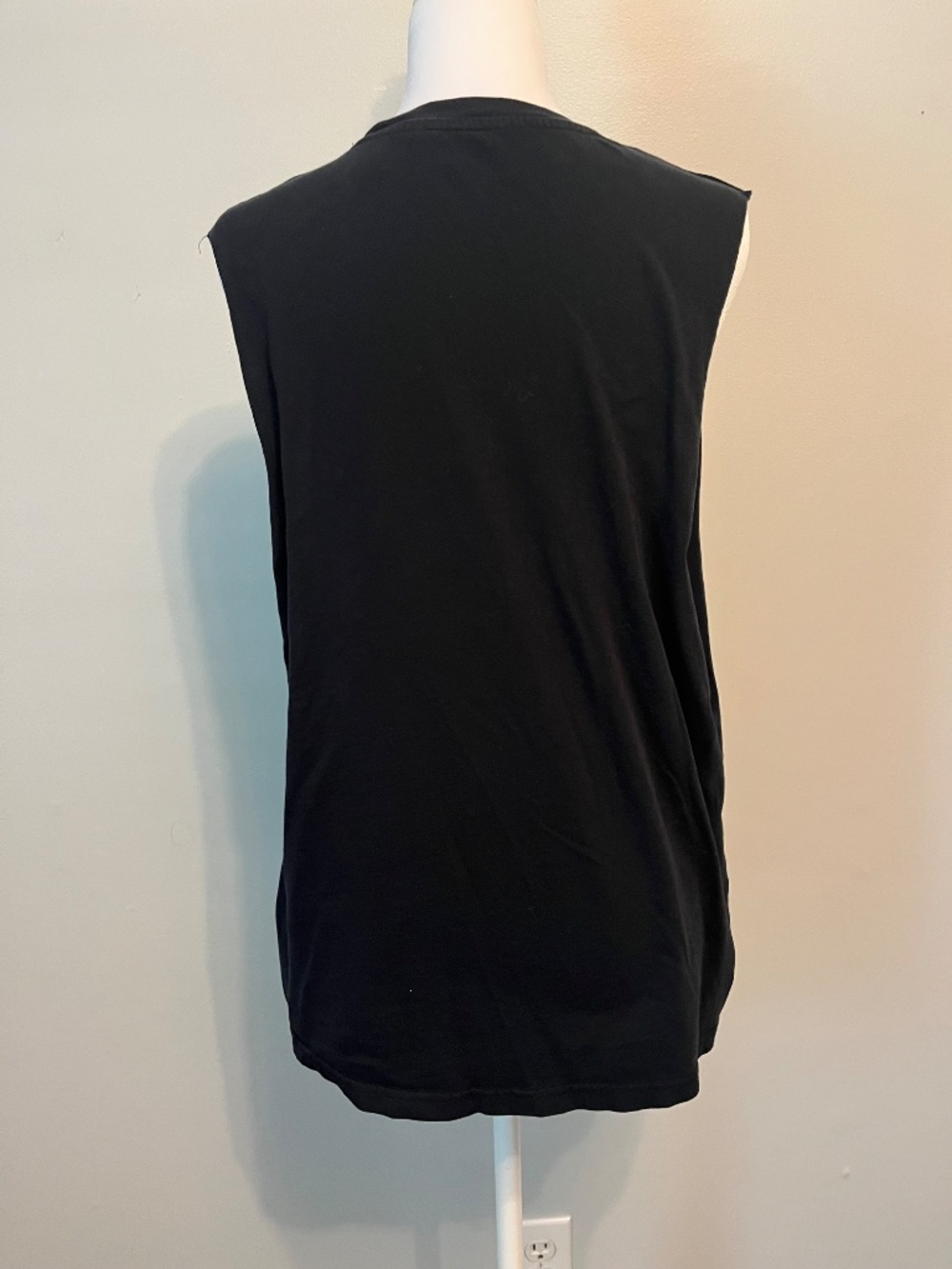 Wrangler Black and Gold Velvet Cowgirl Cutoff Sleeve Festival Shirt - Medium - Picture 3 of 8